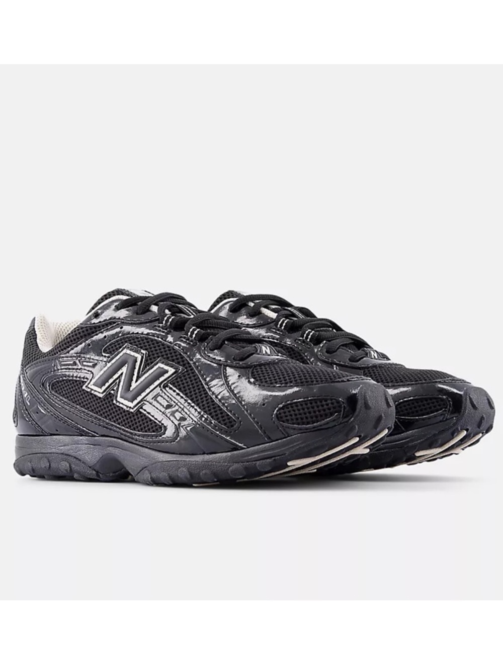New Balance 204L